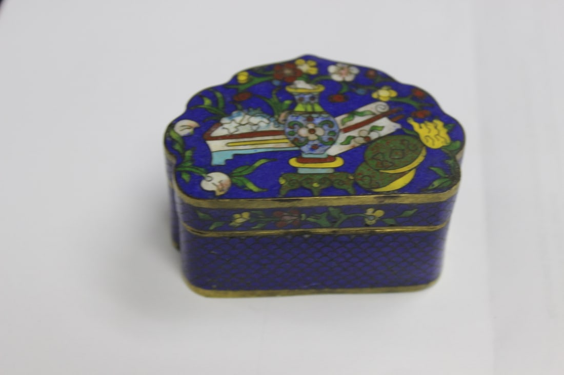 A Chinese Cloisonne Box: Unusual shape - 2 5/8" wide