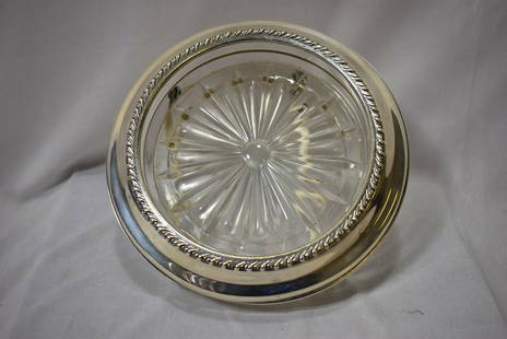 A Wallace Sterling Rim Coaster: marked sterling - 7" in diameter