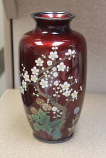 Japanese Cloisonne Vase: 7 3/8" tall