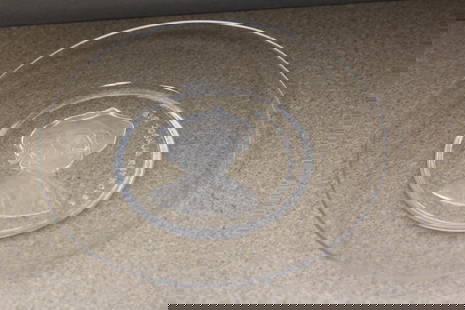 Signed Val St Lambert Crystal Artist Plate: 7 7/8" in diameter