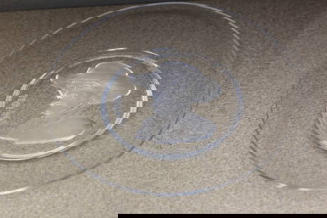 Signed Val St Lambert Crystal Artist Plate: 7 7/8" in diameter