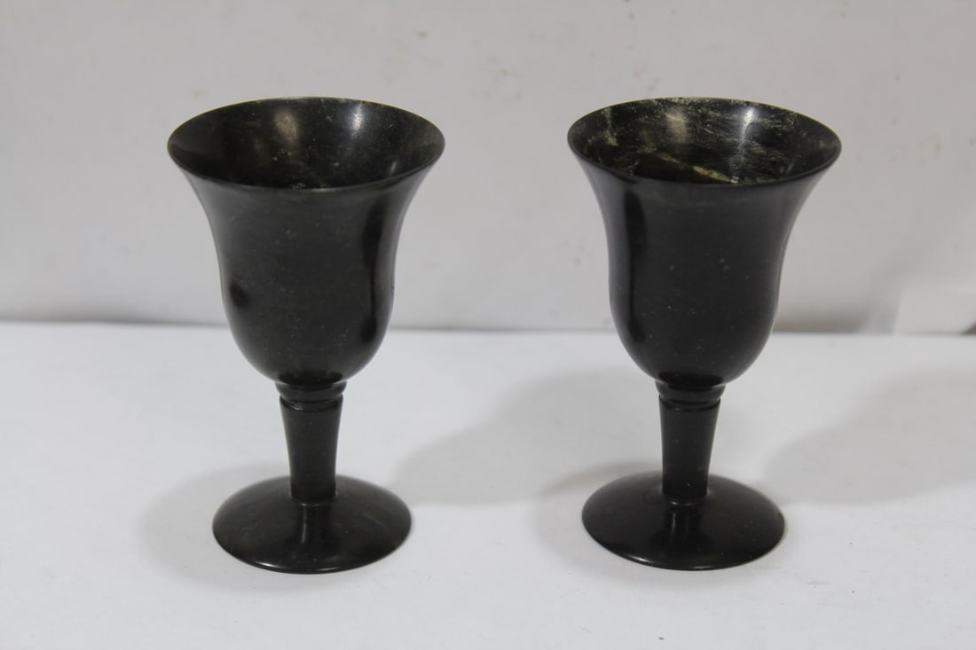 A Pair of Spinach Jade Cups: please note: box cannot close completely - 3 1/8" tall each