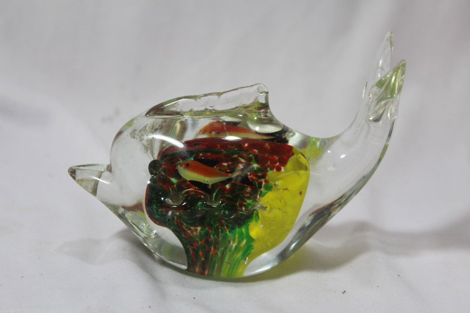 An Artglass Fish: 4 1/4" long