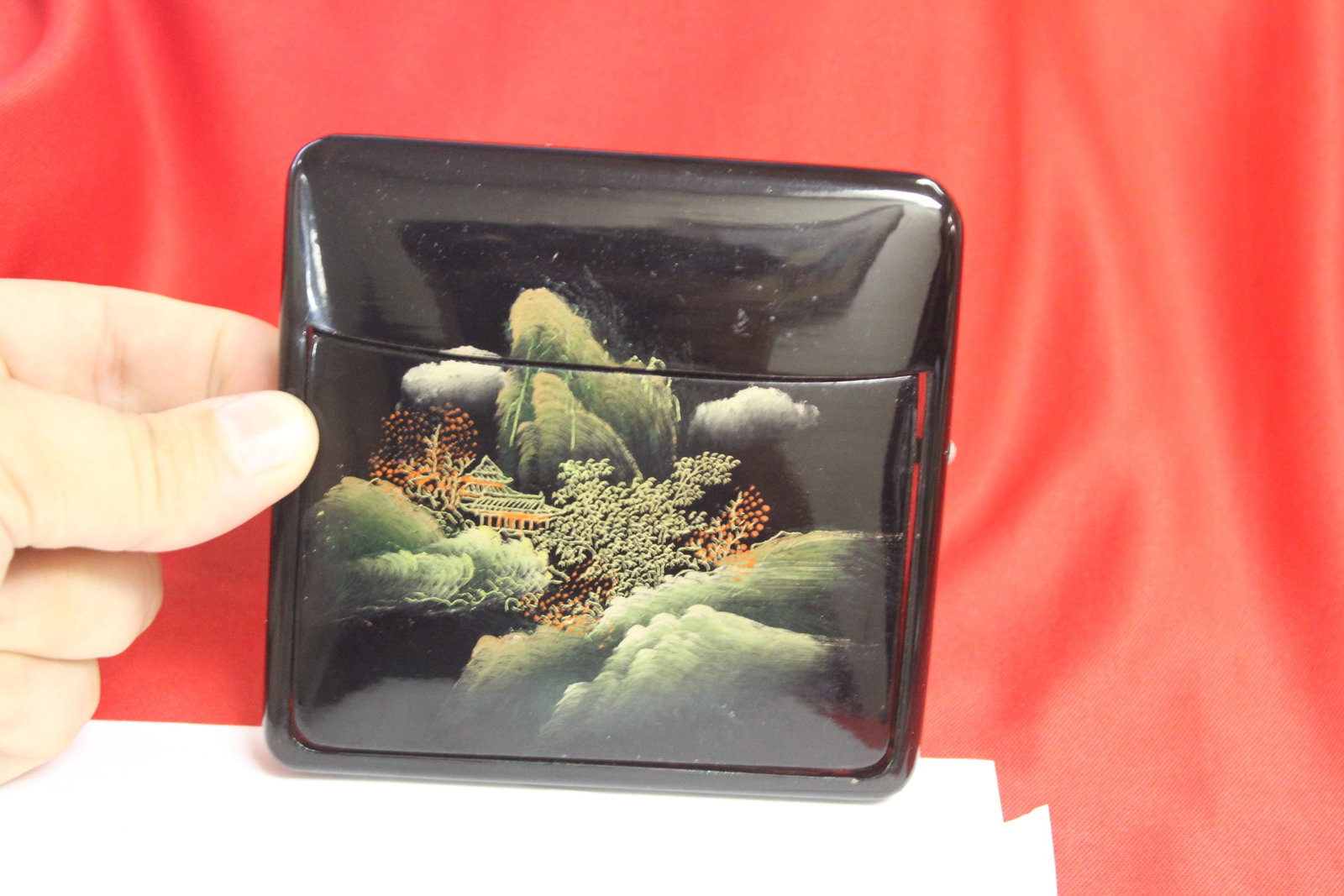 A Japanese Lacquer Holder: swifle back and forth - cigarette dispenser - 4 1/4" square