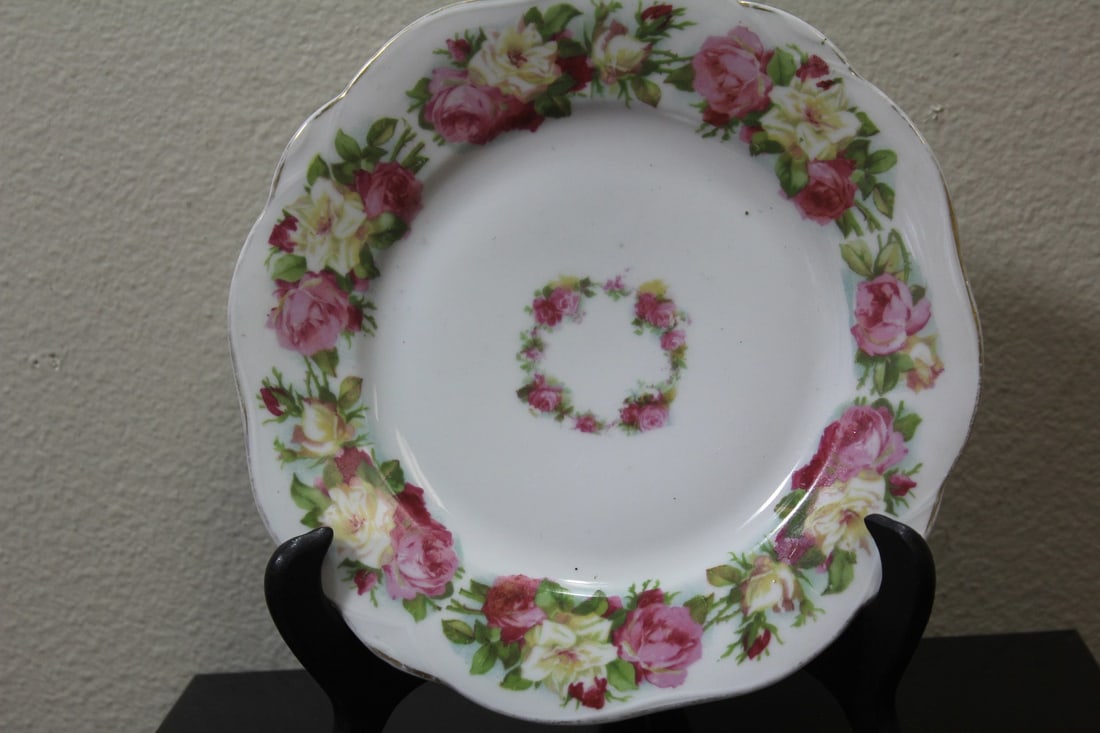 A German Plate: 7 3/4" in diameter