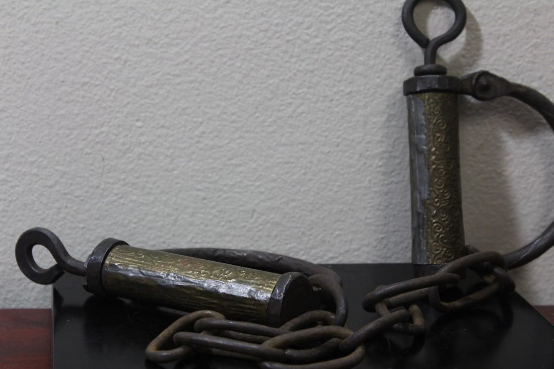 An Antique Slave Chain?: wrought iron - approximately 30 inches long - possibly civil war era