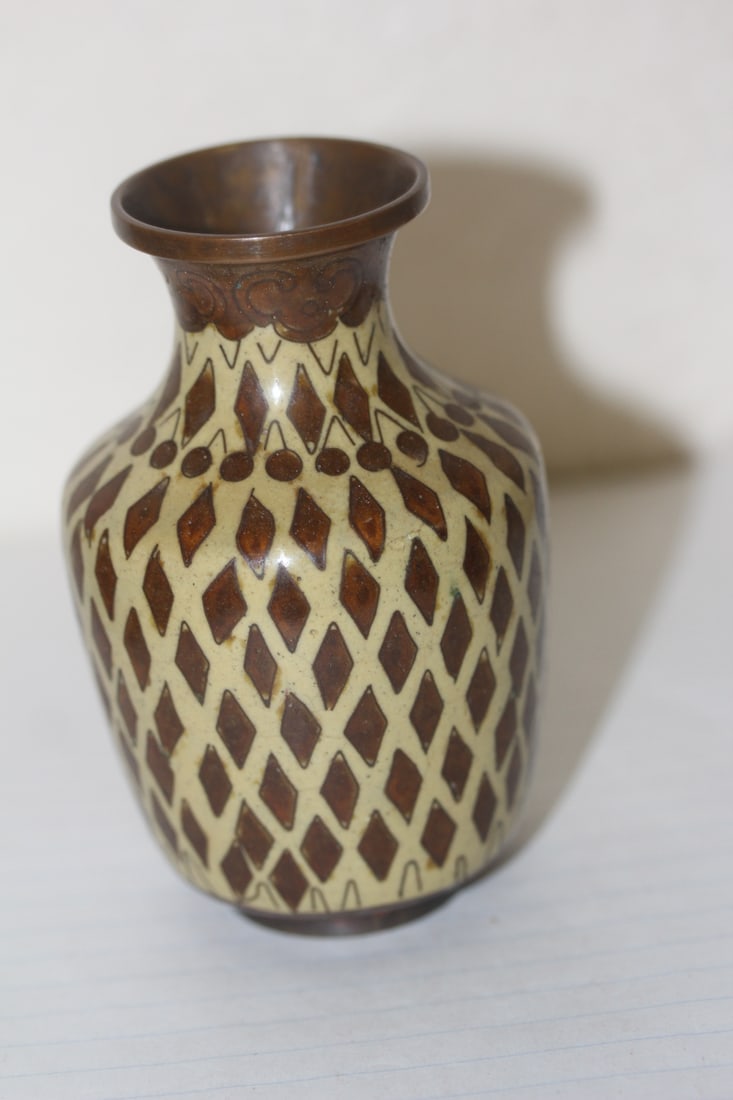 Chinese Cloisonne Vase: antique - 3 1/2" tall - 1920's