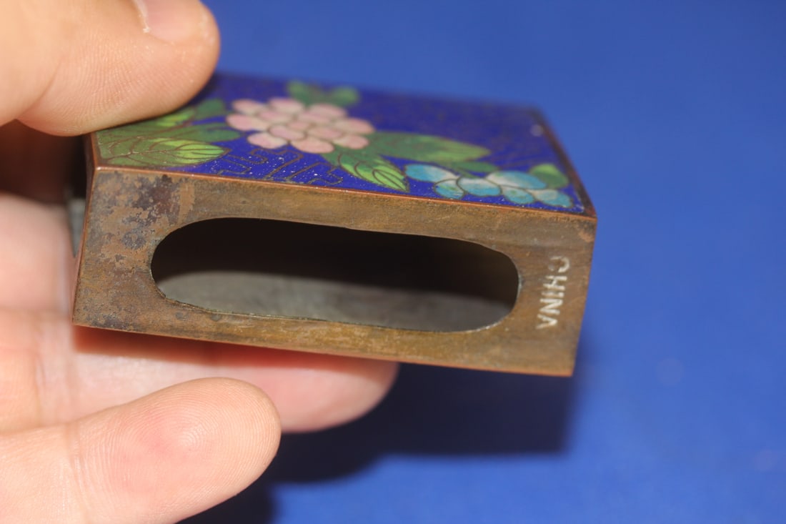 Antique/Vintage Chinese Cloisonne Match Holder: marked "China"