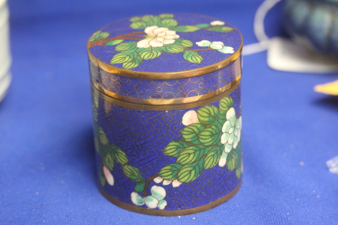 Cloisonne Box: 3 1/8" tall - vintage/antique