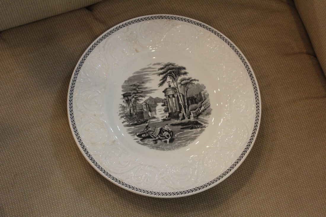 Wedgwood Torbay Scenic Dinner Plate: 10 5/8" in diameter