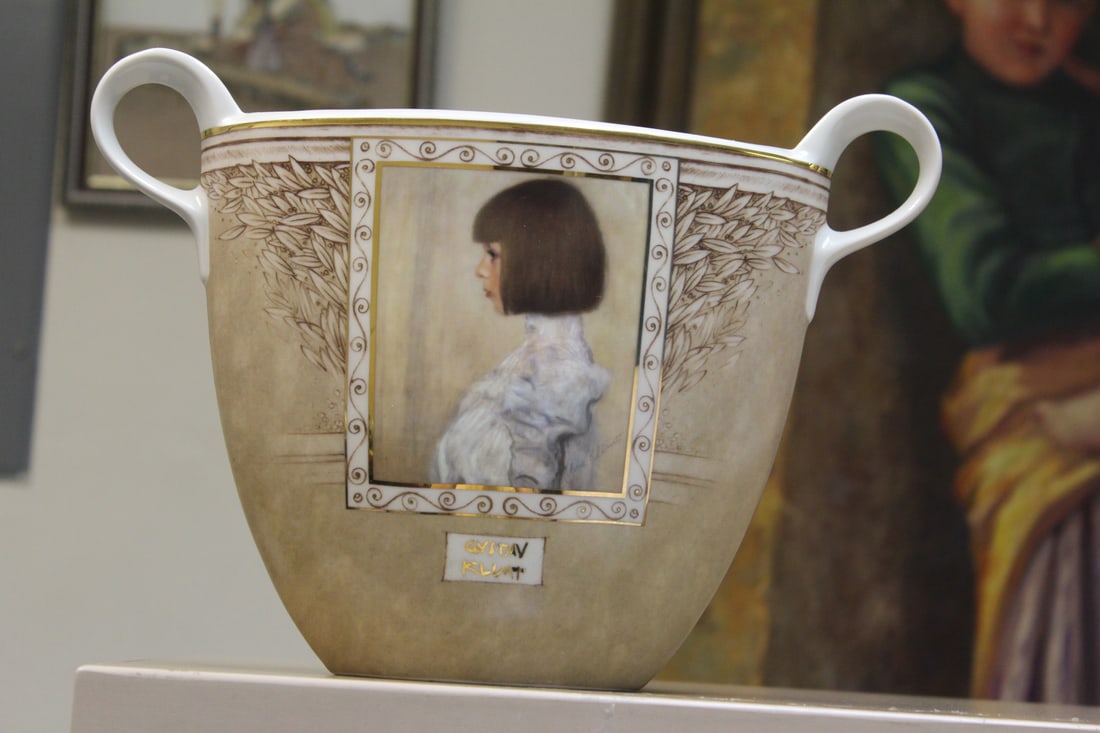 Goebel Gustav Klint Vase: two handles - beautifully designed - handle to handle= 11 1/2" wide