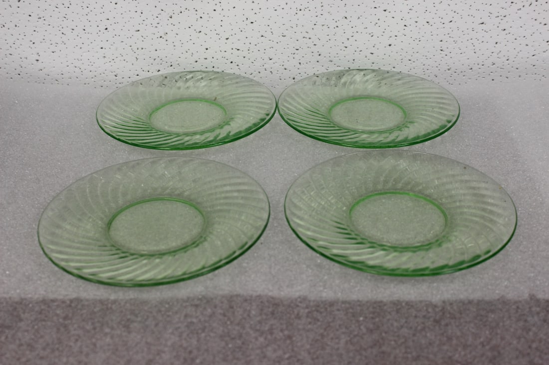 Lot of 4 Vaseline Glass Bread Plates: 6 1/4" in diameter