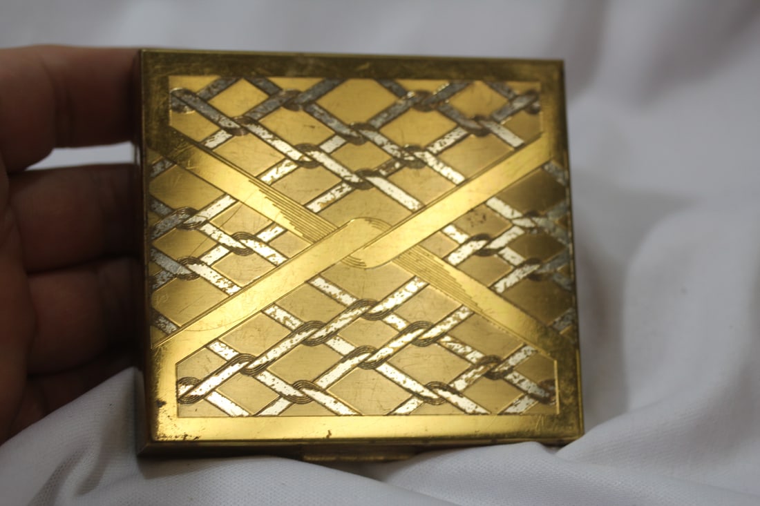 A Compact: 3 1/4" x 3"