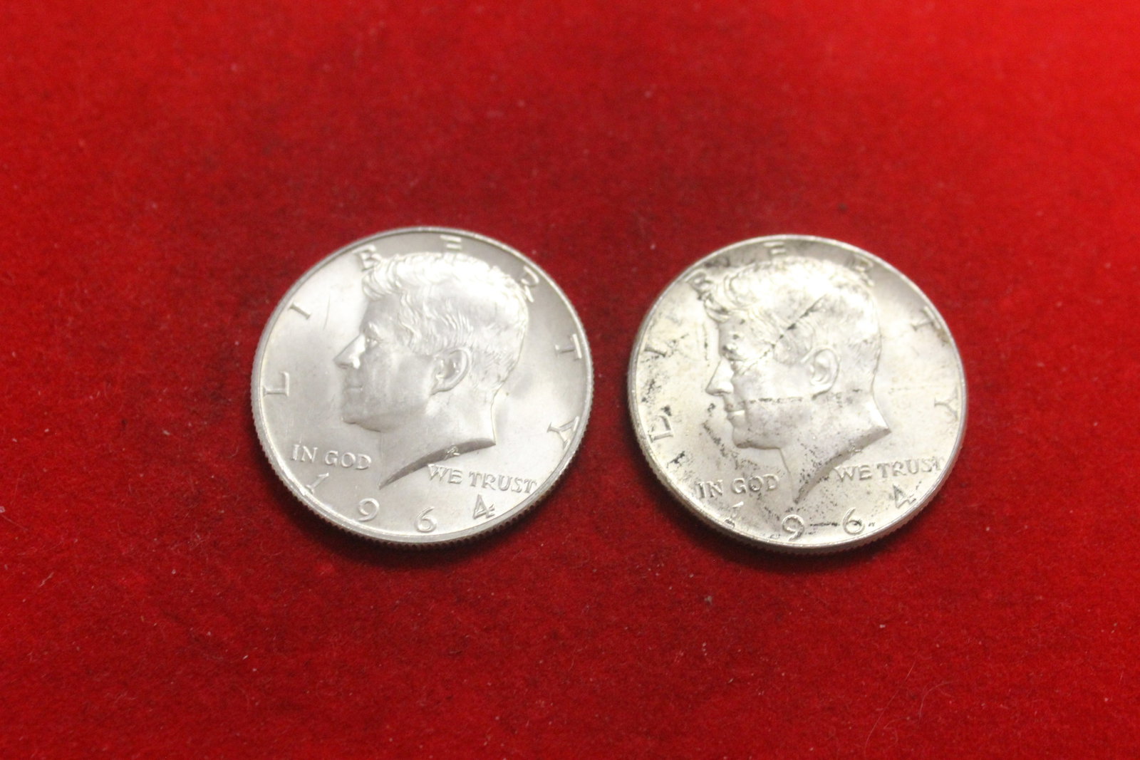 Lot of 2 1964 Kennedy silver Halves: 90% silver