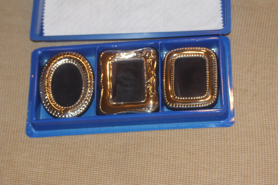 Wallace 3 Mini Silver Picture Frames: as shown