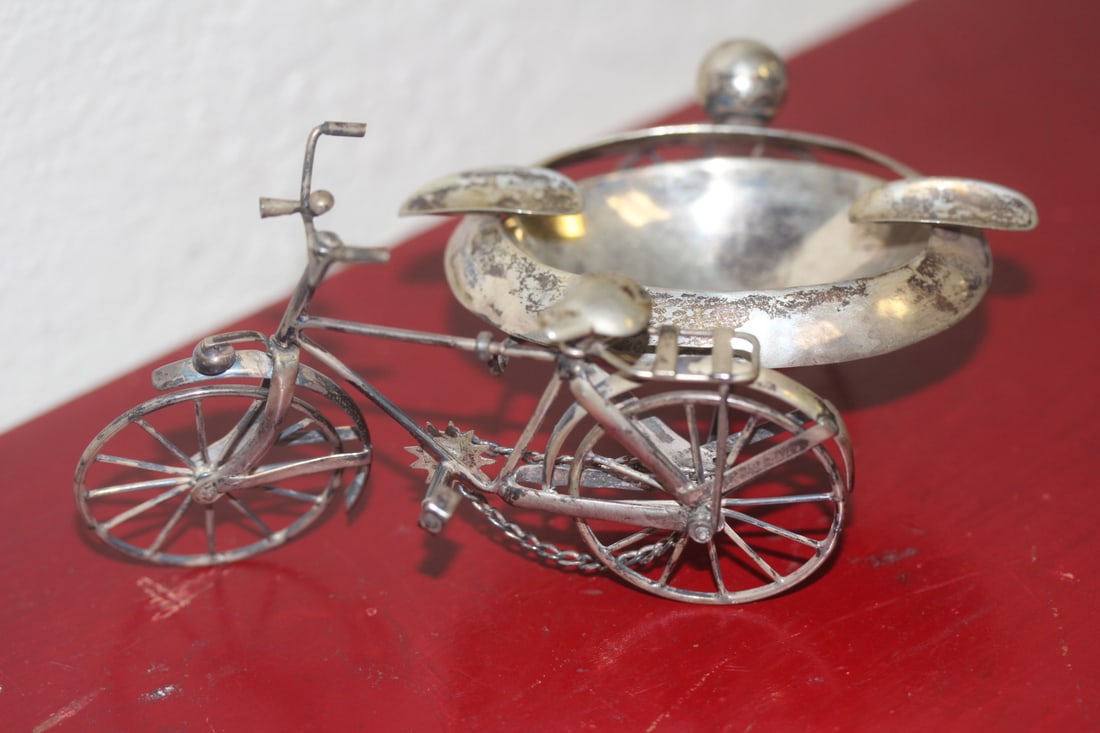 Sterling Articulated Side-Car Ashtray: bicycle side car ashtray - lot of movable parts - unusual - 5 inches across