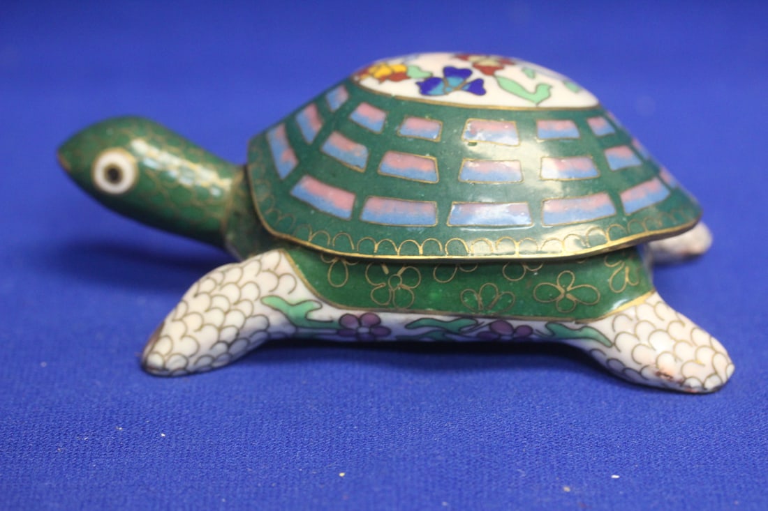 Cloisonne Turtle Trinket Box: 5 3/8" across - appears to be old
