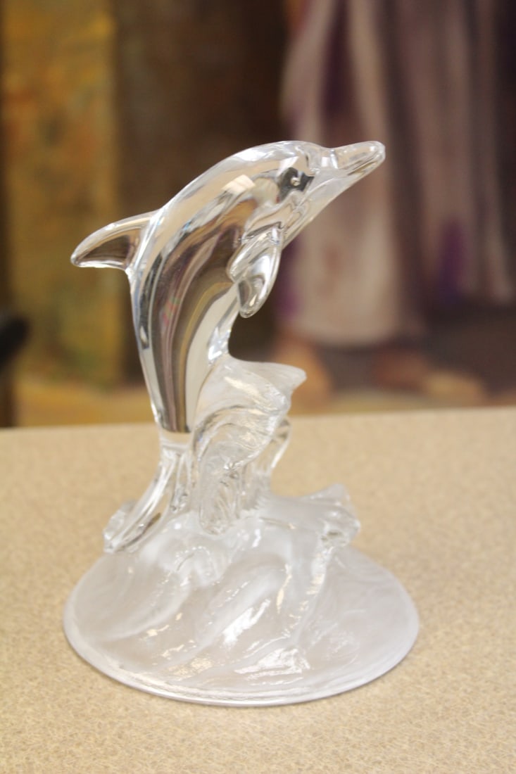 Glass Dolphin: 6 7/8" tall