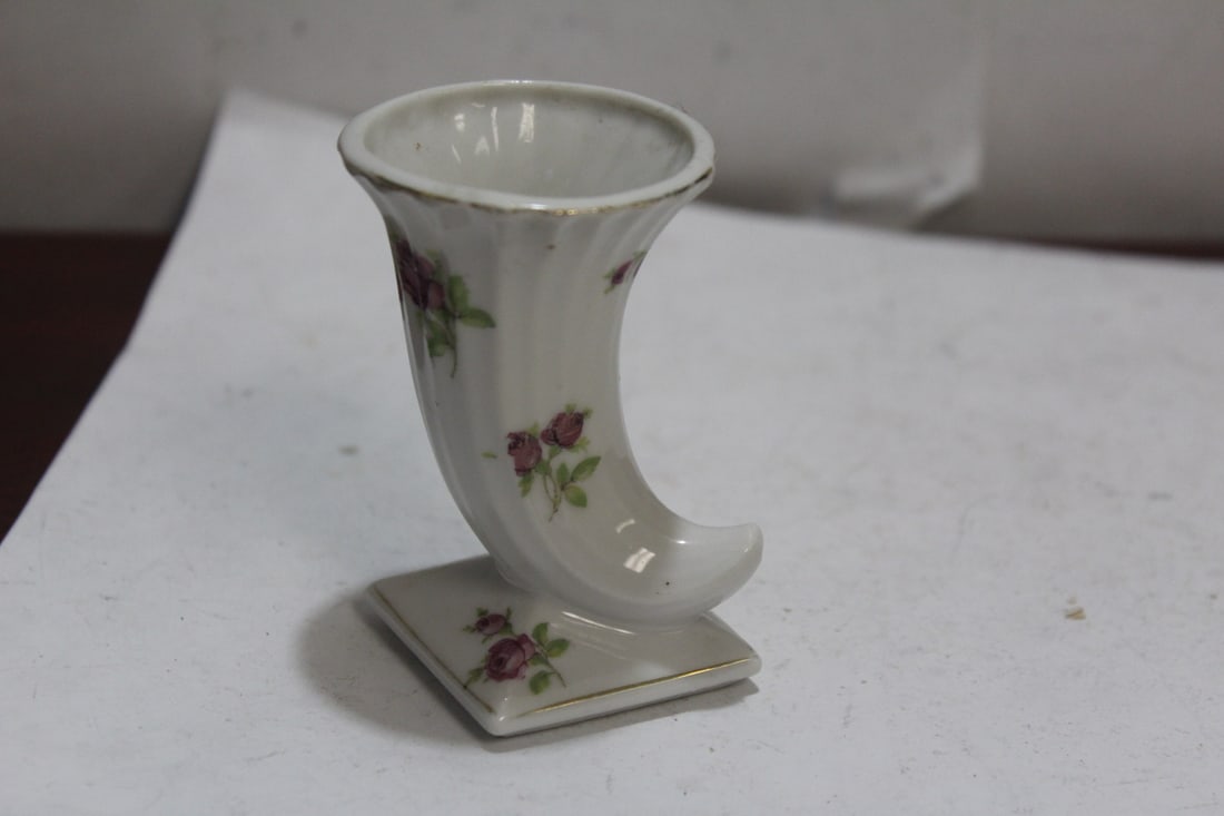 A Small Japanese Ceramic Toothpick Holder: 2 7/8" tall
