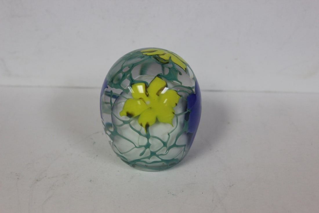 A Signed Paperweight: most likely 1978 - I believe its Liberty Village - LV1978 - 3 inches tall