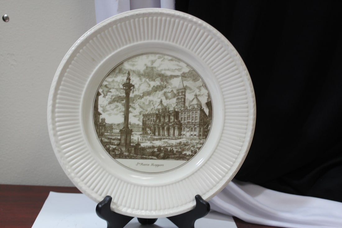 Collector's Plate: Sta Maria Maggiore: by Wedgwood, England - 10 1/2" in diameter