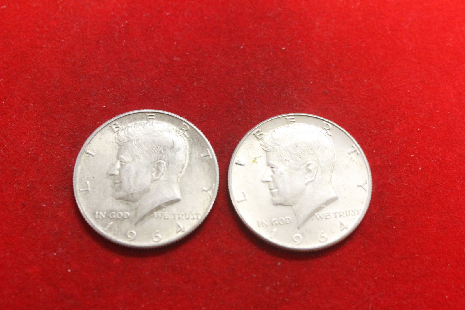 Lot of 2 1964 Kennedy silver Halves: 90% silver