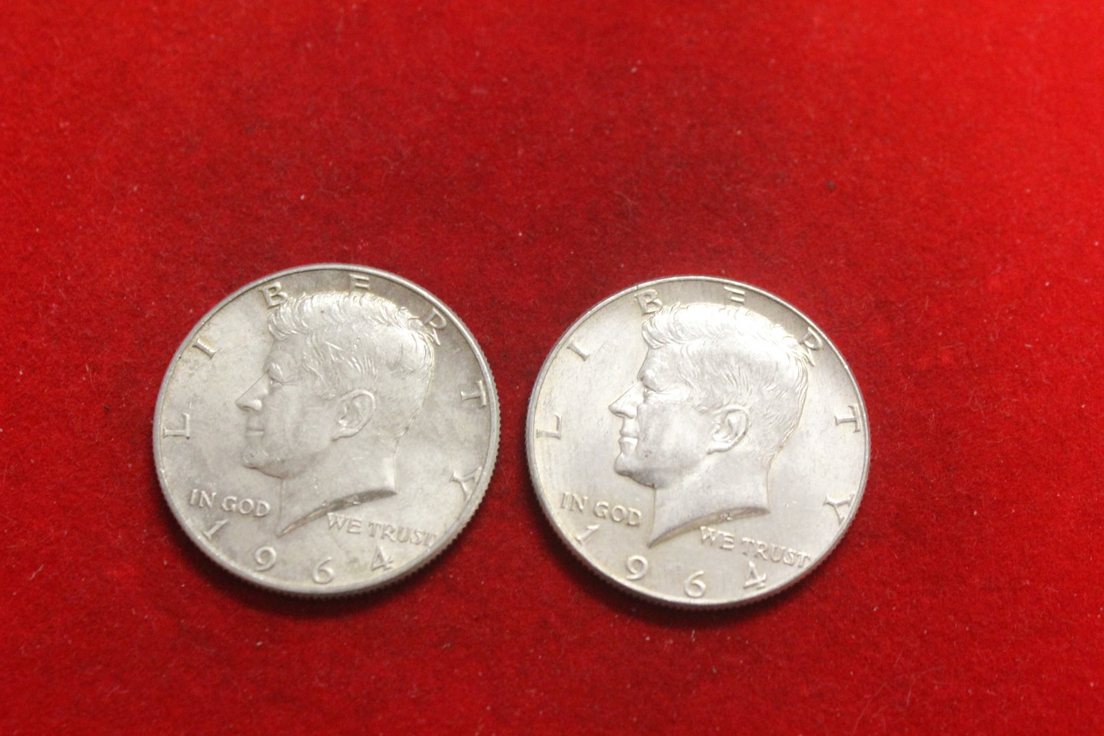 Lot of 2 1964 Kennedy silver Halves: 90% silver