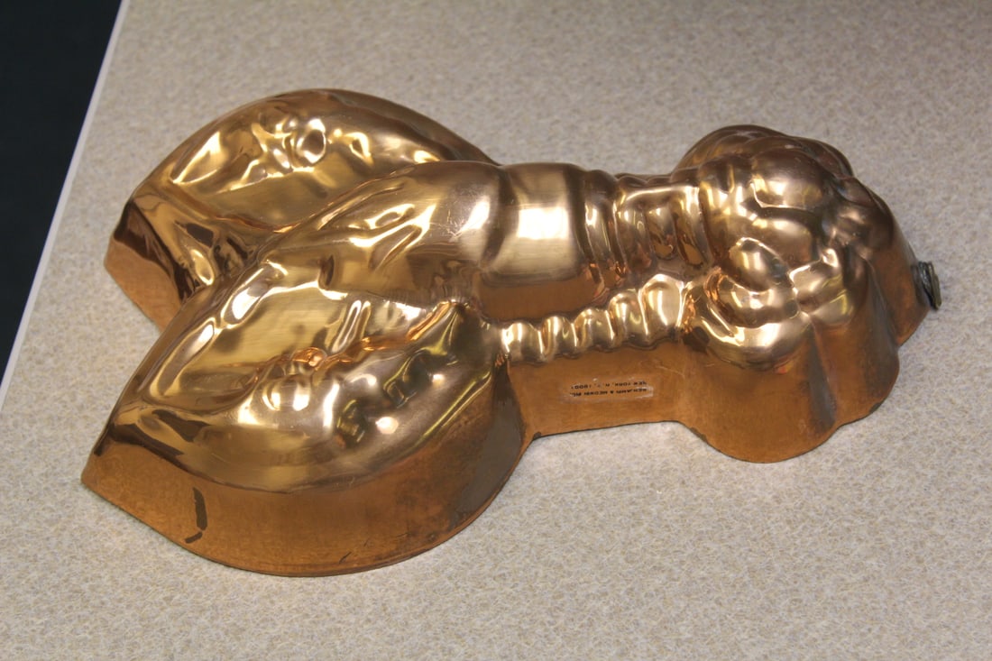 Lobster Copper Jello Mold: can be used as a wall hanger - 9 1/8" long