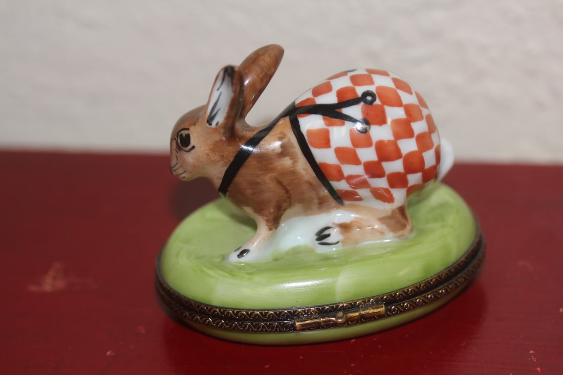 Limoges Rabbit Trinket Box (1 of 7)