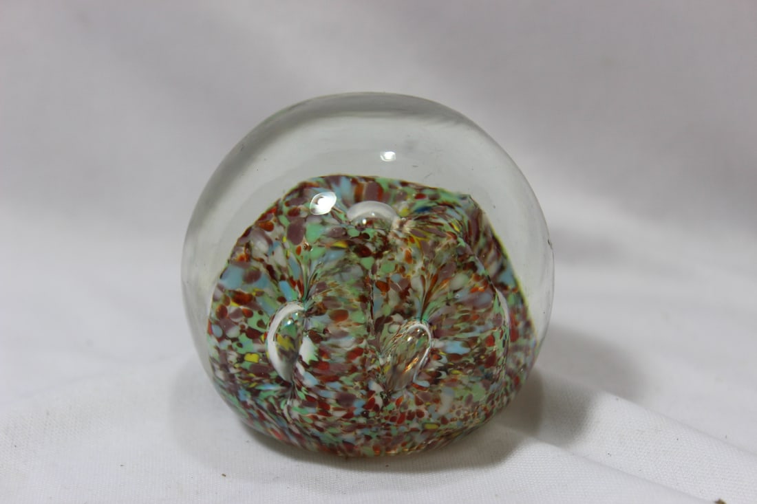 An Artglass Paperweight: 3" in diameter
