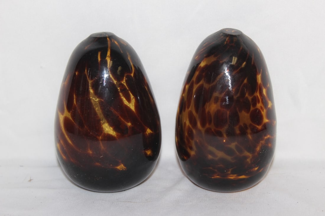 Lot of Two Art Glass Eggs: 5 inches tall