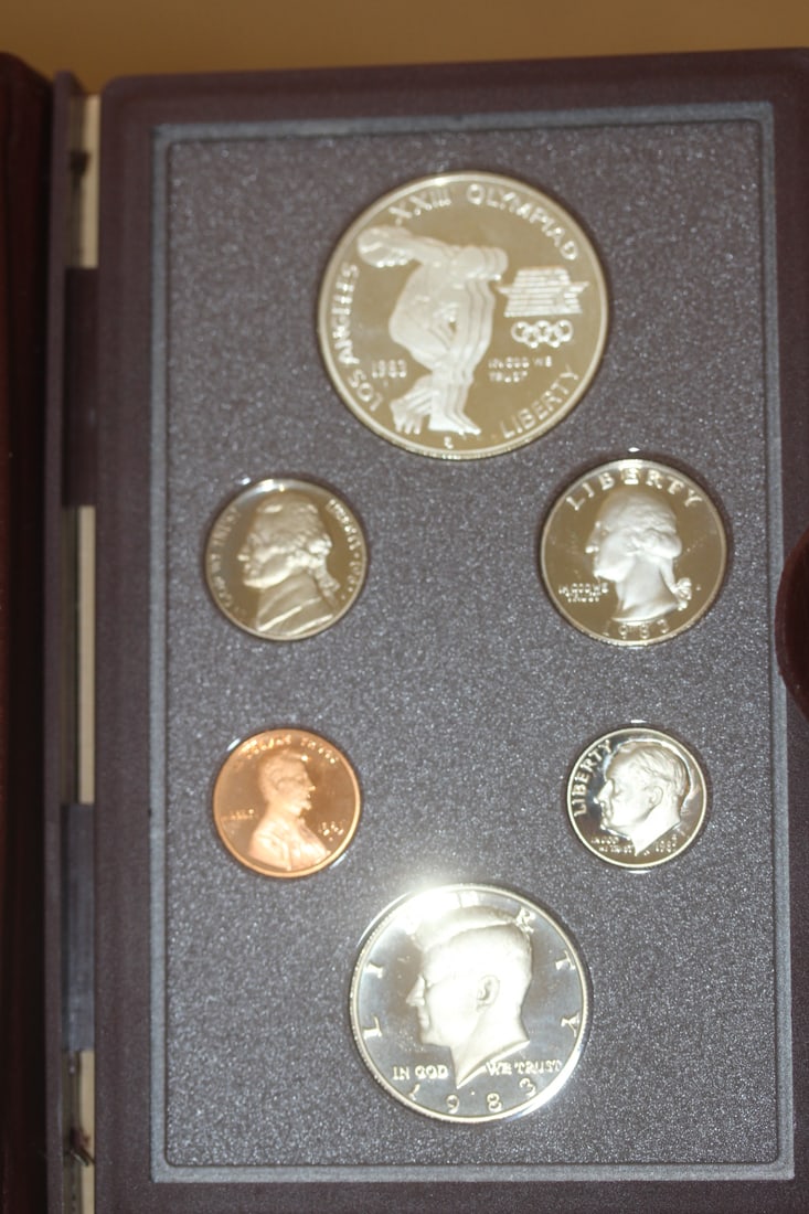 1983 US Prestige Coin Set: largest coin= 90% silver