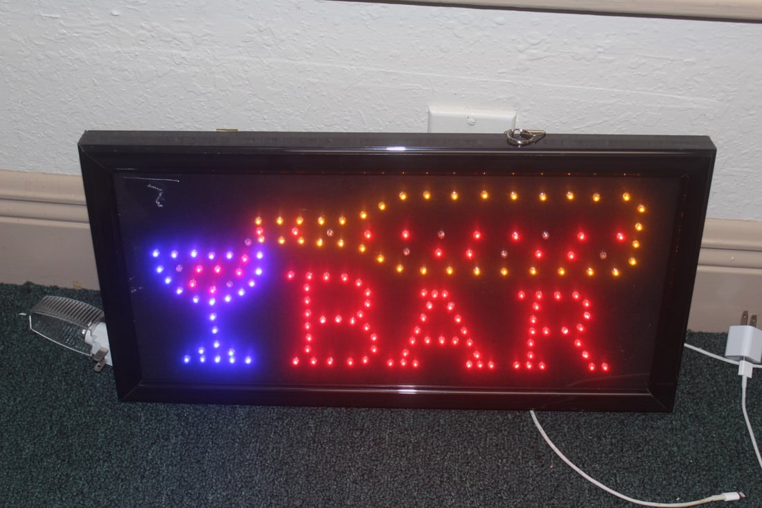 Flashing Bar Sign: please note: small crack on the plastic window, as shown - works - 19" x 10"