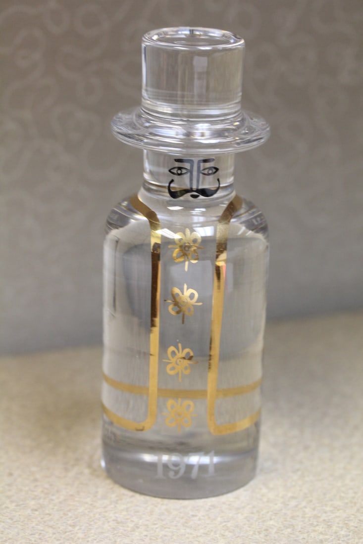 Signed Kosta Glass Grandfather Figurine: 6 1/4" tall