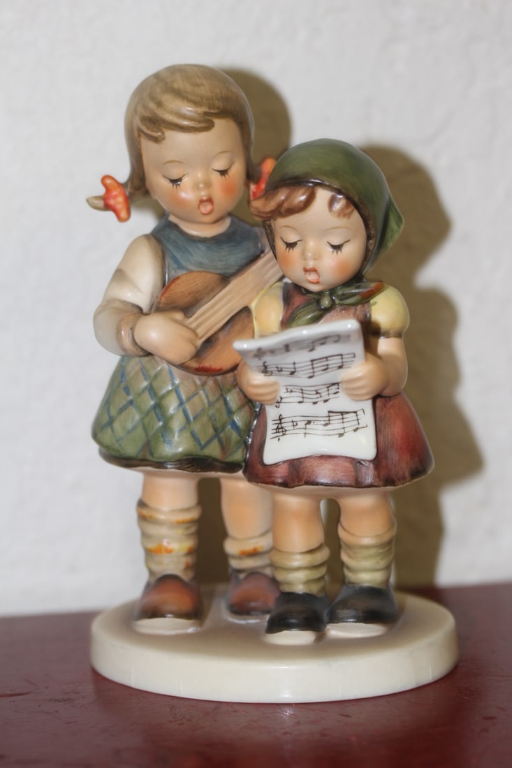 Hummel Figurine (1 of 8)