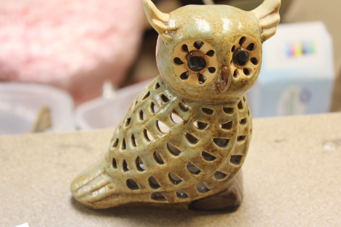 Ceramic Owl Lamp/Light: 5 1/2" tall