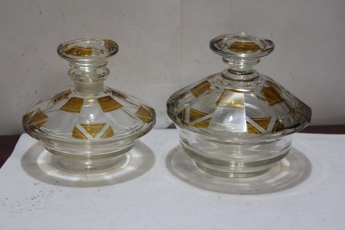 A Dual Use Perfume Bottle and Bottle with Lid (1 of 6)