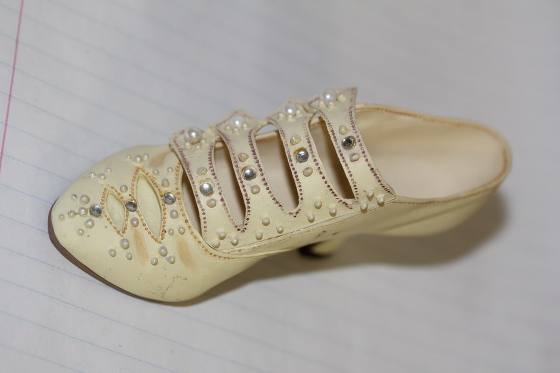 Just the Right Shoe - Figurine: 4" across