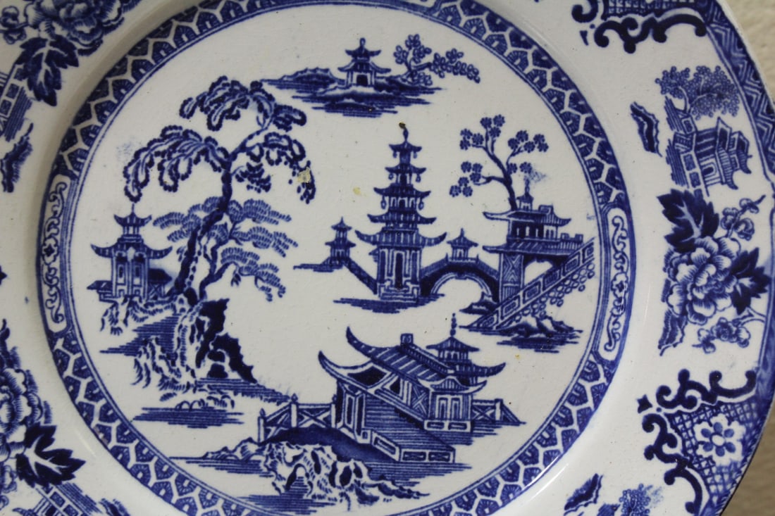 An Ironstone Shanghai Plate: As shown