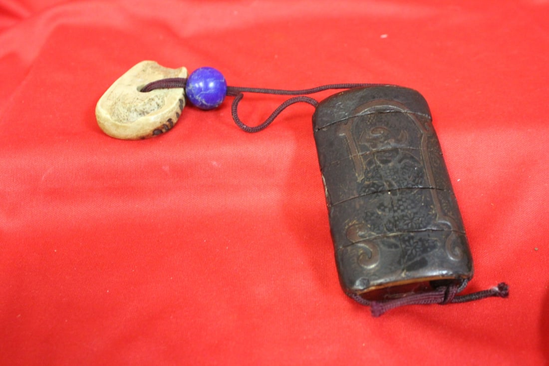 Antique Japanese Inro: Lacquer construction - lapis and bone ojimi - 3 inches long