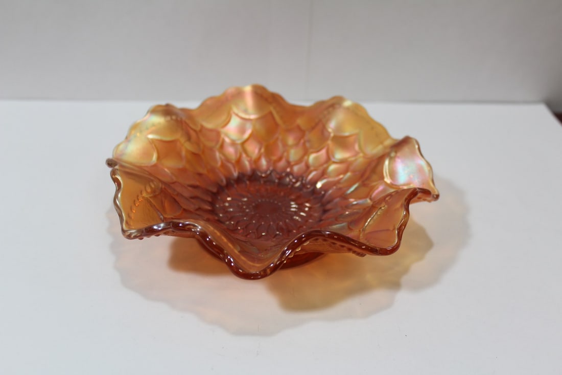 A Carnival Glass Bowl (1 of 5)