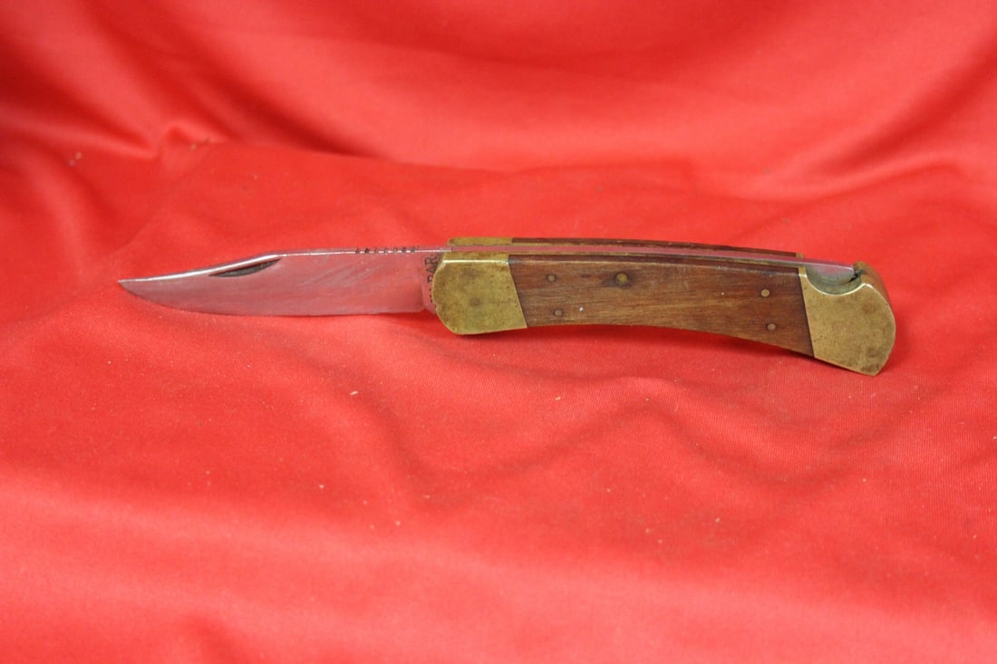 A Ka-Bar Knife (1 of 6)