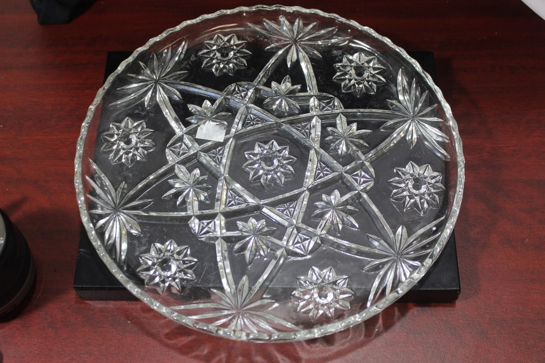 A Pressed Glass Tray: 11" in diameter