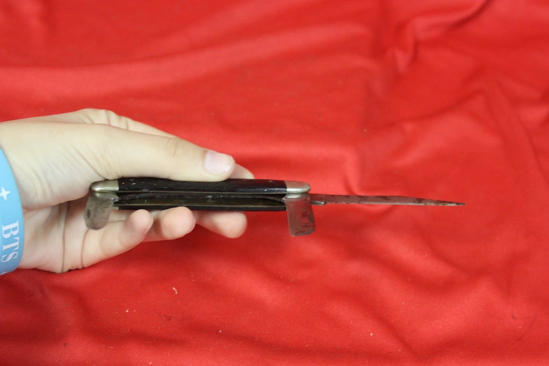 A Kutmaster Knife - 5