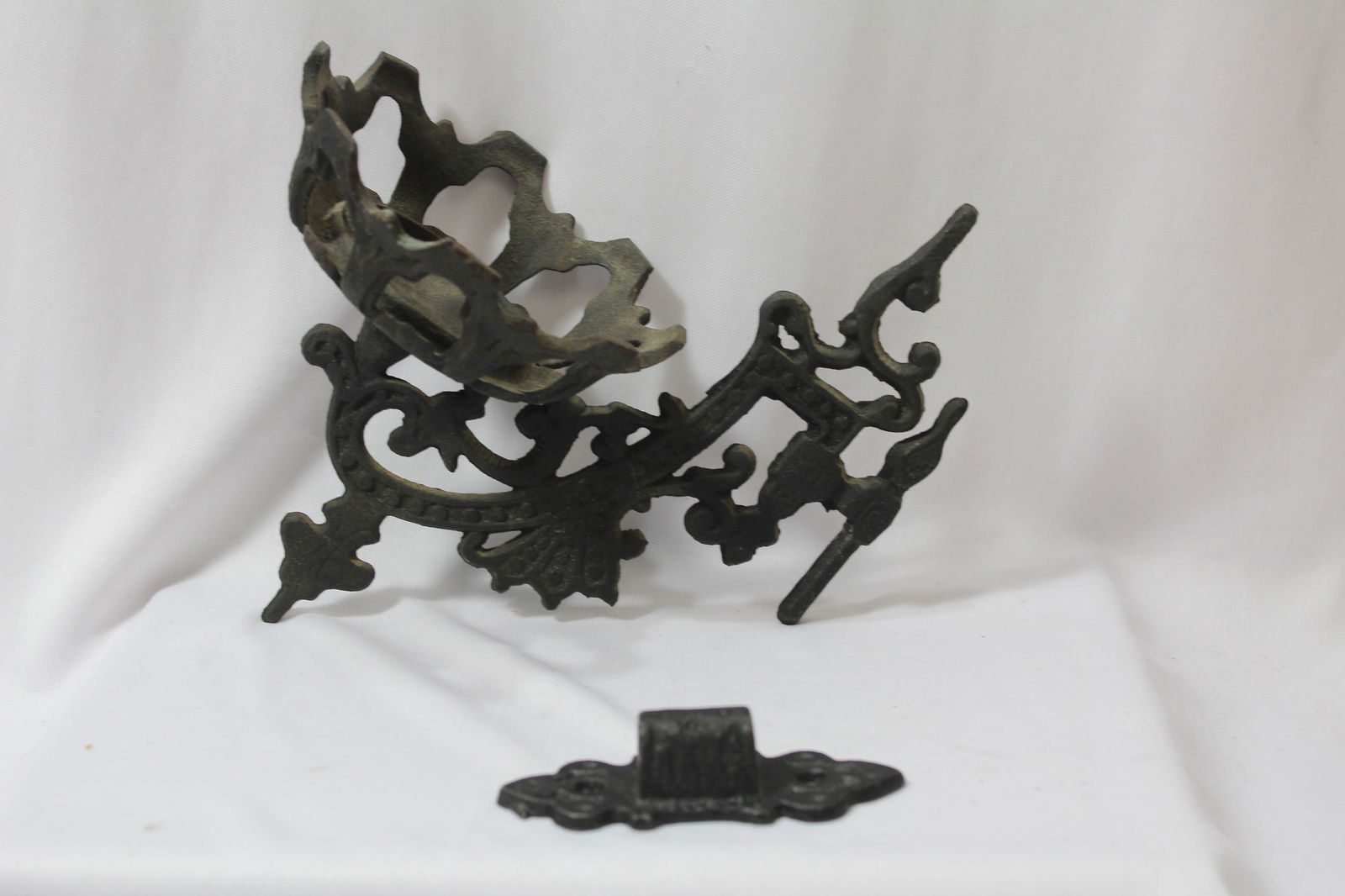 A Cast Iron Lamp: 7 1/4" wide