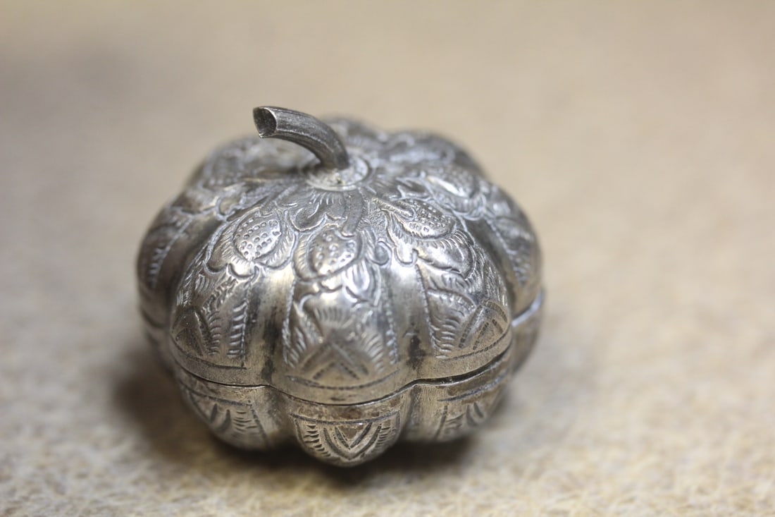 Oriental pumpkin silver trinket box - 3