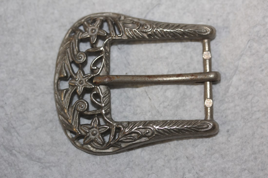 Belt Buckle (1 of 2)