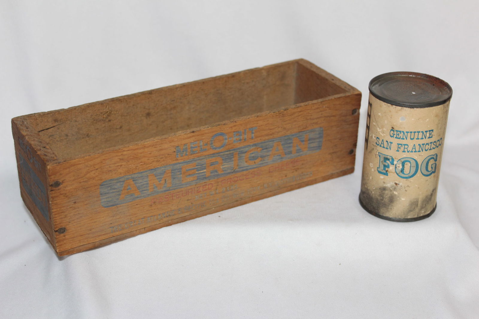 Lot of 2 Advertising Articles: longer= 9 1/8"