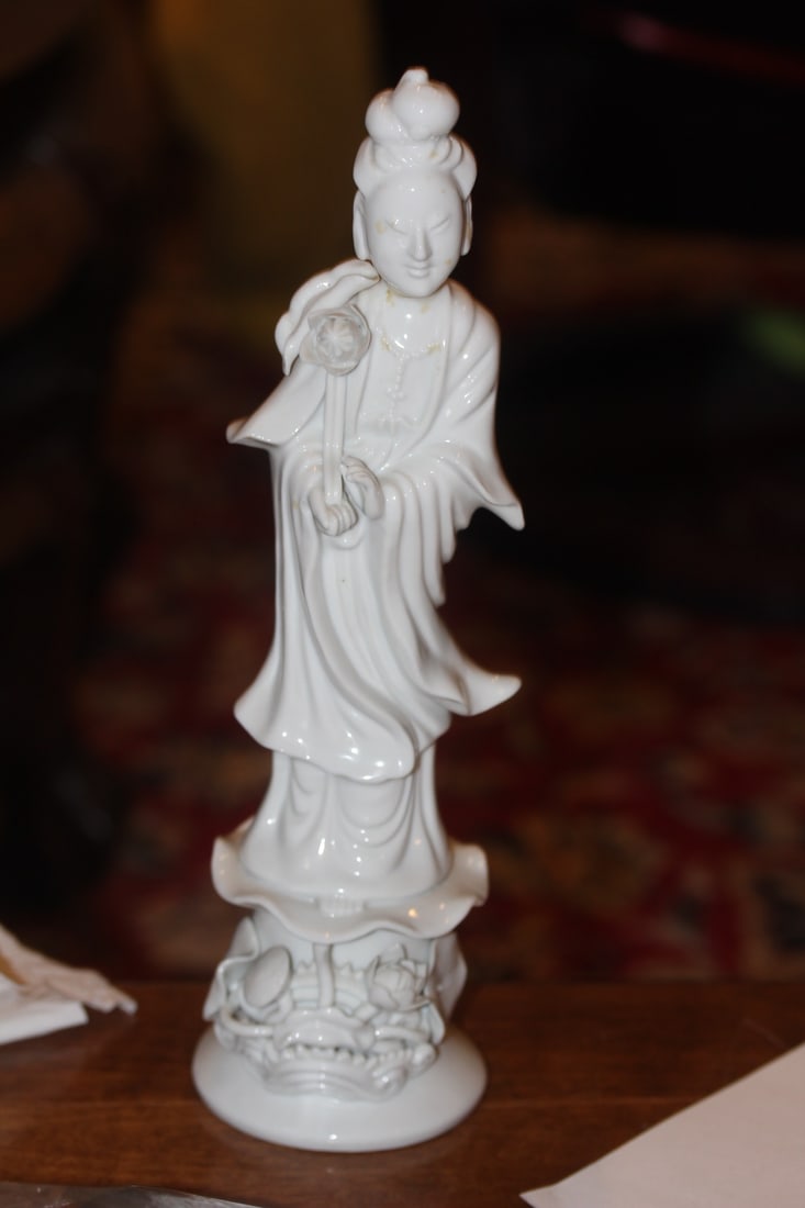 Chinese Blanc de Chine Kwan Yin: please note: some fingers are missing as shown - 12 1/2" tall