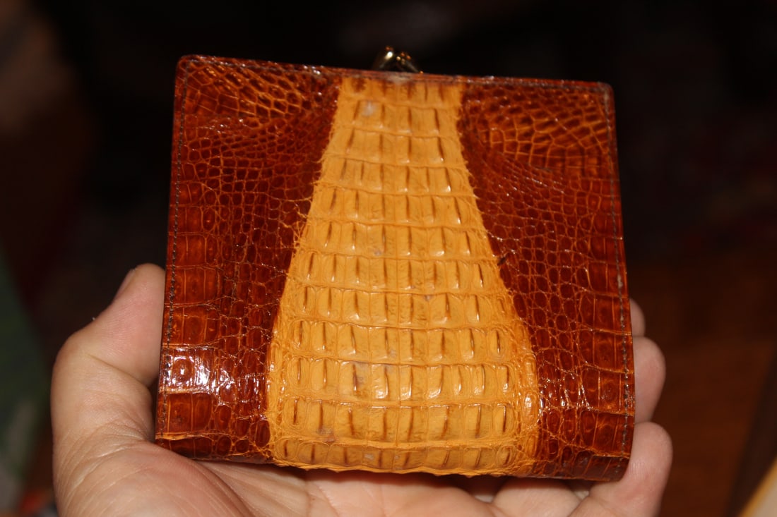 Alligator Money Purse: appeared to be unused